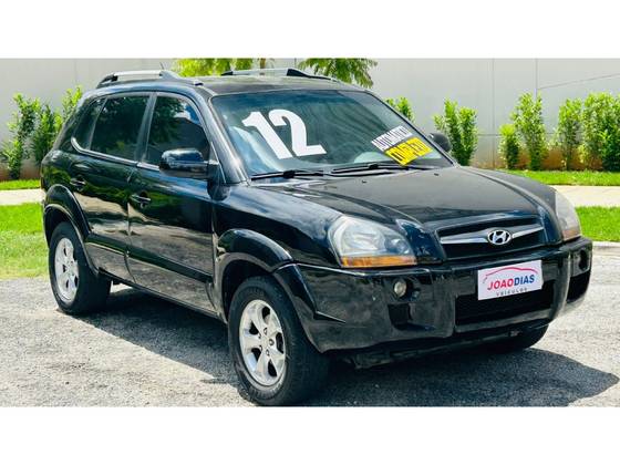 HYUNDAI TUCSON 2.0 MPFI GLS 16V 143CV 2WD GASOLINA 4P AUTOMÁTICO HYUNDAI TUCSON 2.0 MPFI GLS 16V 143CV 2WD GASOLINA 4P AUTOMÁTICO